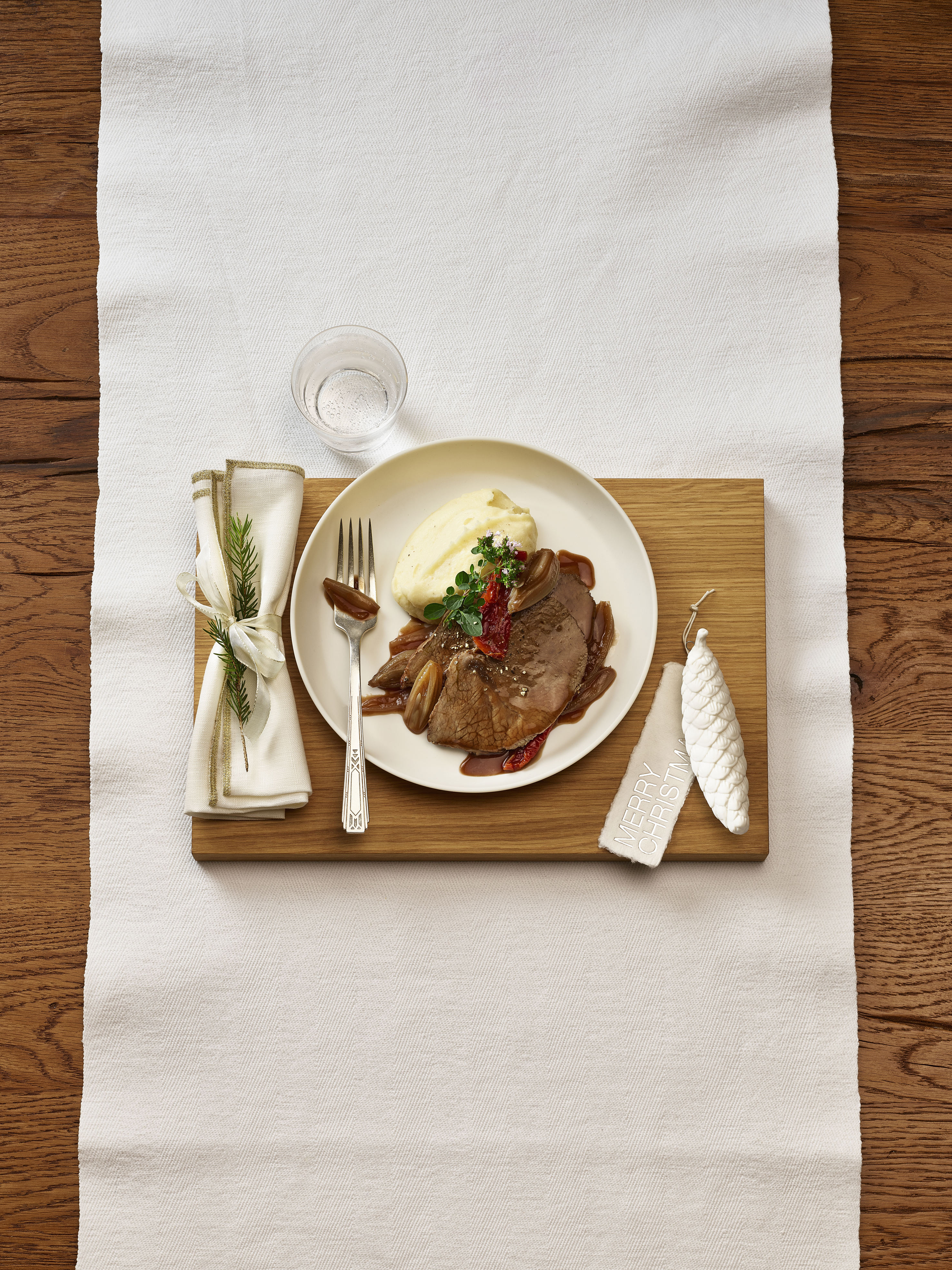 Geschmortes Rindsschulterfilet an Portweinsauce