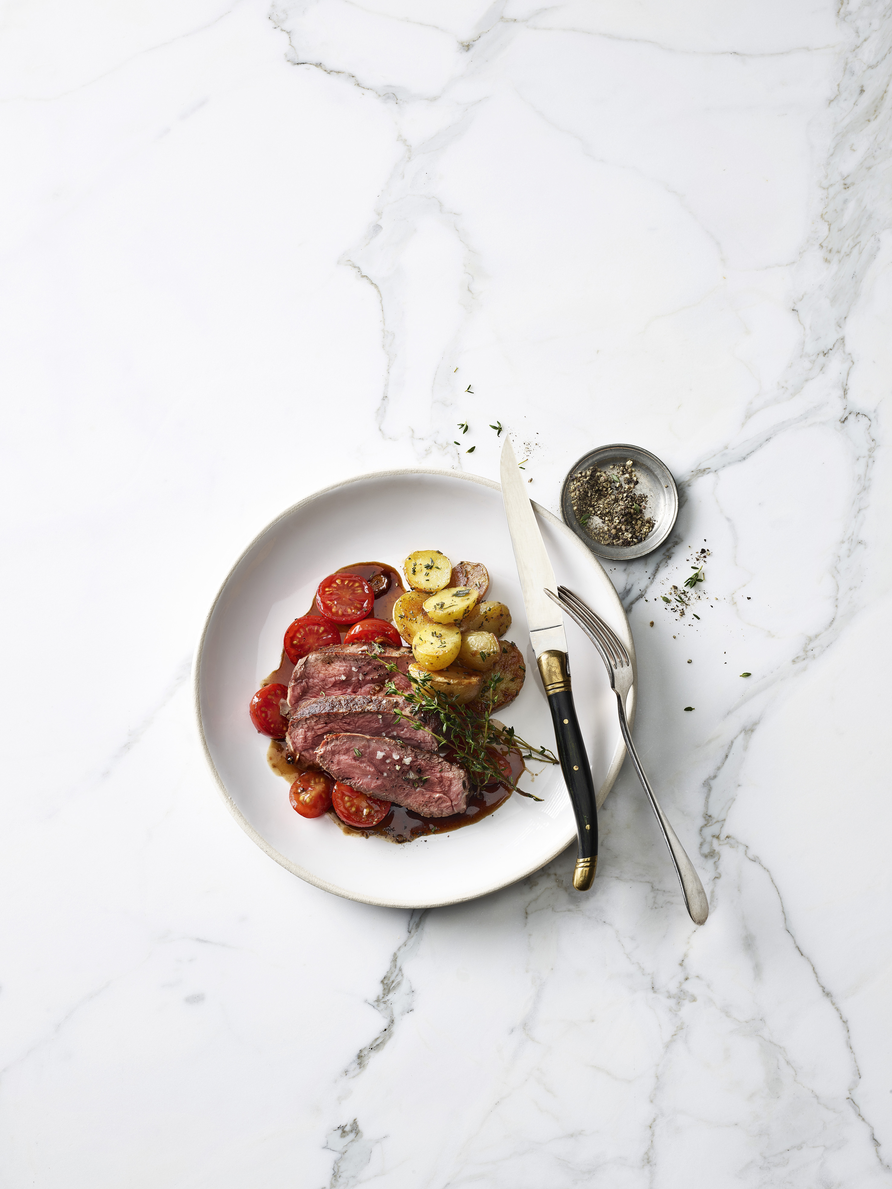 Lammhuft mit Balsamico-Tomaten