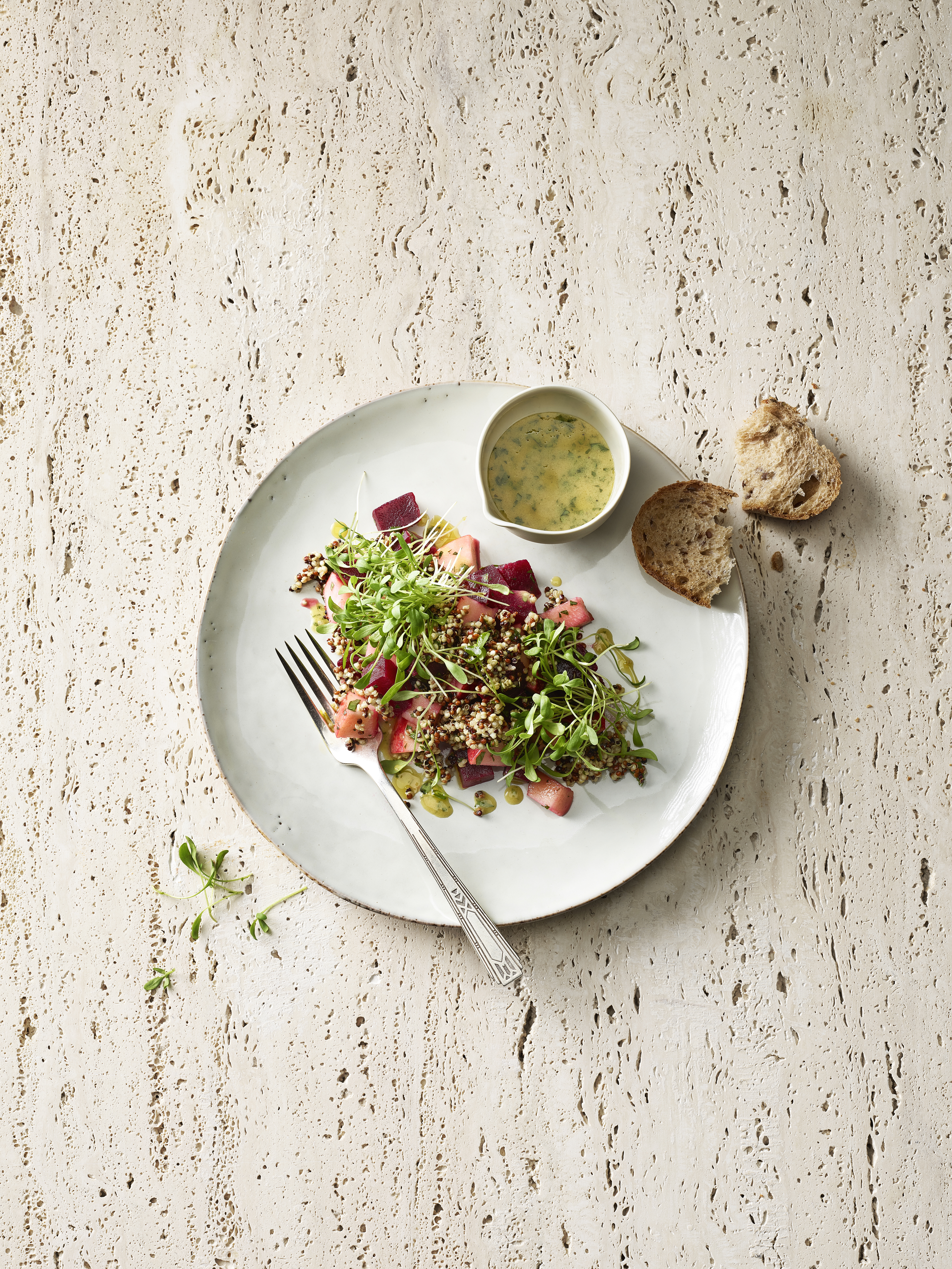 Randen-Apfel-Salat mit Quinoa